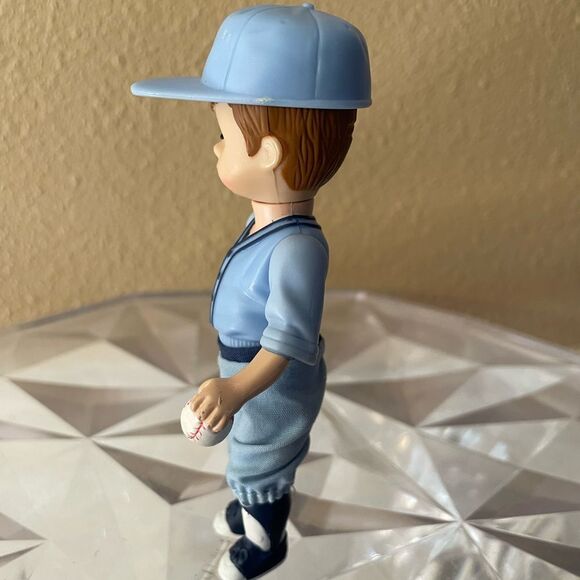 Madame AlexanderTeam Mates Boy Baseball Player Doll 1980’s - Picture 2 of 9